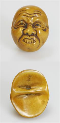 Netsuke einer Maske aus Elfenbein, JAPAN, 1900-1950