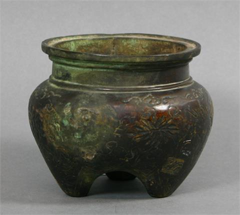 Bronzegefäß im archaischen Stil, CHINA, 19. Jh. oder früher,
