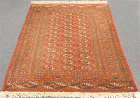 Orientteppich. TURKMENISTAN, 20. Jh., 197x126