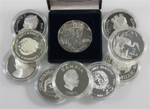 Bedrohte Tierwelt - Sammlung von 9 Münzen, dazu USA Silver Eagle 1988,