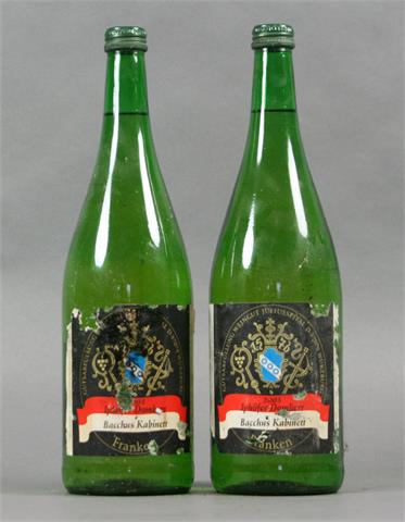 2 Flaschen Iphöfer Domherr Bacchus Kabinett Franken 2003.