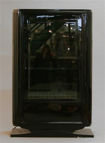 Vitrine, ART DECO, wohl Frankreich 1930er Jahre, Holz schwarz lackiert.