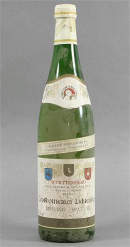 1 Flasche Württemberg 1983er Großbottwarer Lichtenberg Riesling Spätlese.