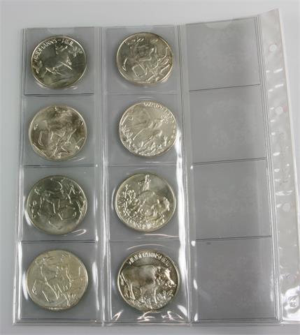 Silber - 8 jägerliche Medaillen, gut 190 Gramm Silber fein.