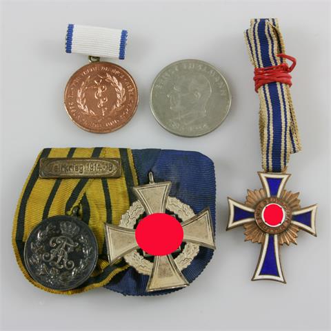 Konvolut: Ordensspange Sachsen dekoriert mit Friedrich August-Medaille
