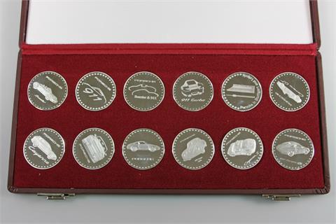 Automobile / SILBER - PORSCHE, Original Etui mit 12 Medaillen, aus 1997/2007,