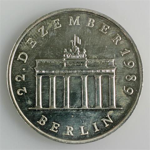 DDR - 20 M. 1990, Brandenburger Tor, CuNi, st.,