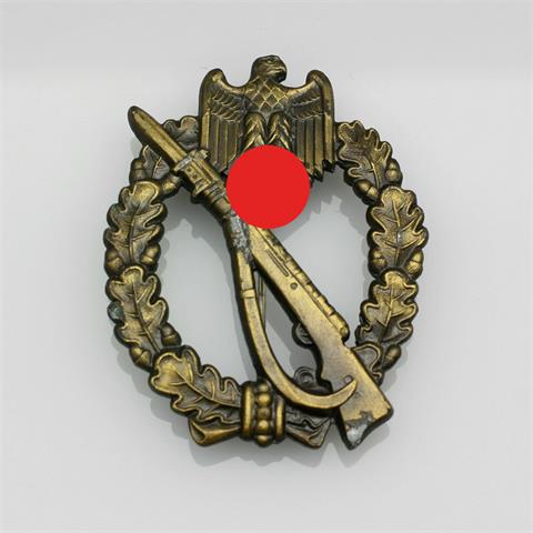 Infanterie-Sturmabzeichen in Bronze, Kriegsmetall bzw. Zink getönt,