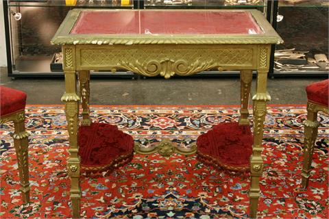 Tisch, HISTORISMUS, deutsch um 1870, Holz goldfarben gefaßt.