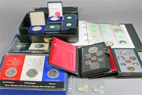 Fundgrube - Kleiner Karton, dabei auch viele Silbermünzen, -Medaillen.