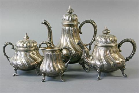 Feines Kaffee-Tee-Service aus Silber 800. DEUTSCH, um 1900