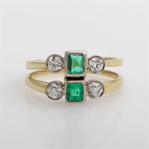Damenring, bes. mit zwei Smaragden und vier Altschliff-Diamanten zus. ca. 0,40ct