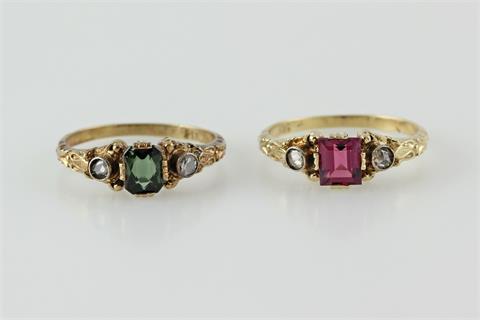 Set: Zwei Ringe, antik, bes. mit Turmalinen (rosa und grün),