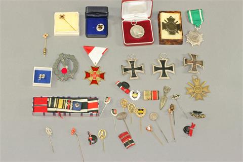 Konvolut - Fundgrube: Orden, Ehrenzeichen und weiteres, dabei unter anderem Eisernes Kreuz 1. Klasse 1914,