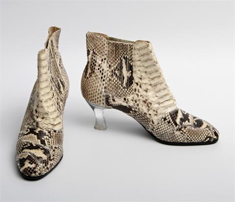 PENSATO, extravagante Schlangenleder-Ankle-Boots, Gr. 38,5.