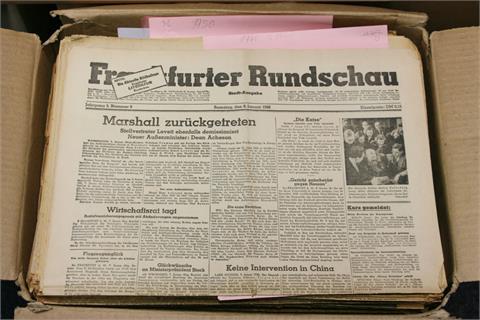 Tageszeitungen - Konvolut in 2 Kartons: Bund und Berlin, Zeitraum 1949-1960, ca. 200 Stück,