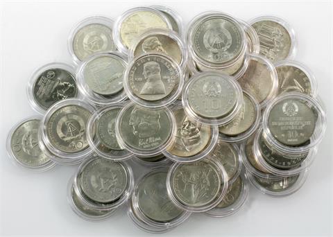 DDR - Fundgrube mit ca. 45 Münzen, teils Silber, teils CuNi,