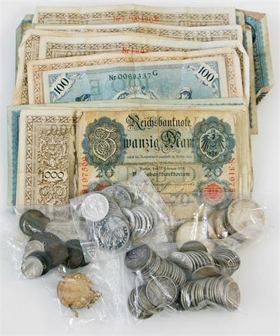 Fundgrube - Münzen und Banknoten, Schwerpunkt Deutsches Reich: Ca. 60 x 1 Reichsmark, dabei auch 7 x 10 DM,