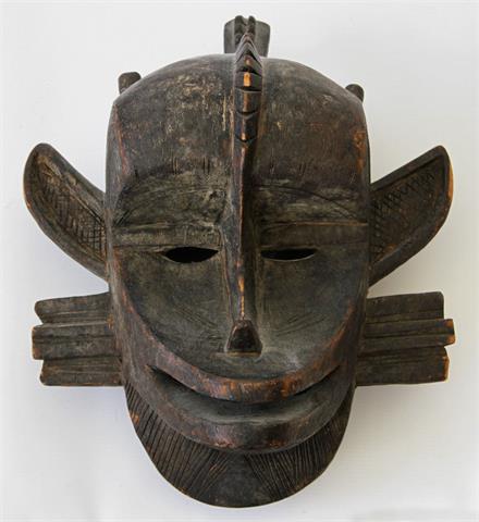 Aussergewöhnliche Affenmaske. Wohl LOMWE/MALAWI, 1. Hälfte 20. Jh.