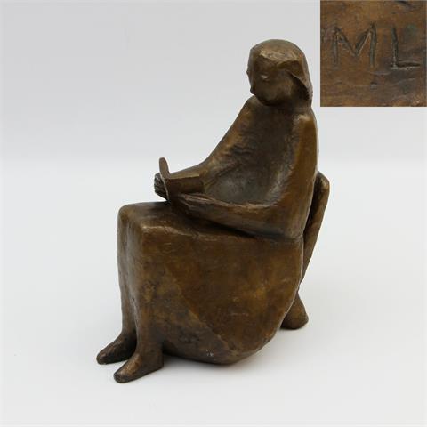 LÜDICKE, MARIANNE (1919): Skulptur "Frau, lesend".