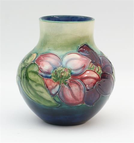 MOORCROFT kleine Vase, Anfang 20.Jh.,