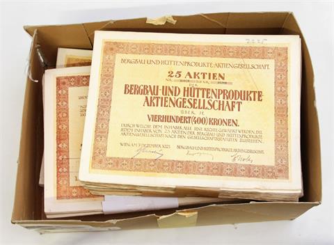 Aktien / Österreich - Bergbau- und Hüttenprodukte AG, ca. 500 Stück à 25 Aktien und 400 Kronen, Wien, den 7.12.1921,