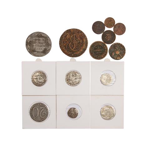 Russland - Konvolut aus diversen Kupfermünzen und Silbermünzen.