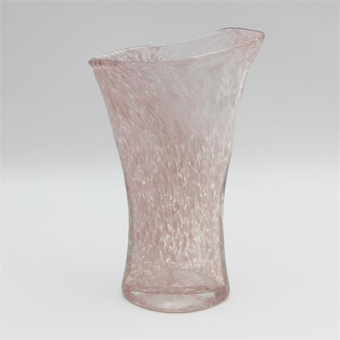 Vase, Klarglas mit opaken rosa Einschmelzung, 20./21. Jh.