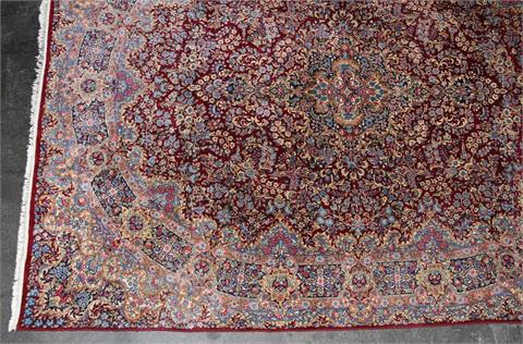 Orientteppich. IRAN, 20. Jh., 385x303