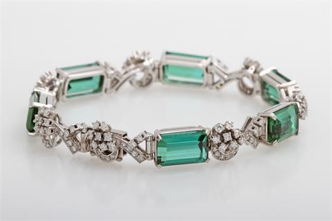Armband mit grünen Turmalinen und Diamanten, WG 18K.