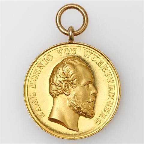 Württemberg - Karl, 1864-1892. Kleine tragbare GOLDENE Preismedaille für Kunst und Wissenschaft o.J. von Christian