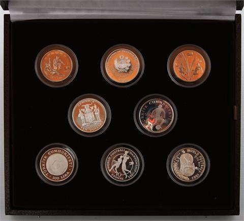 Olympische Spiele 1982 - 16 Münzen,