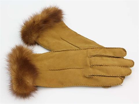 PRADA, apartes Paar Handschuhe mit Pelzbesatz. NP. ca. 300,-€