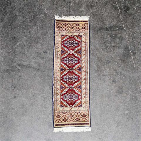 Orientteppich. PAKISTAN, 20. Jh., 152x47