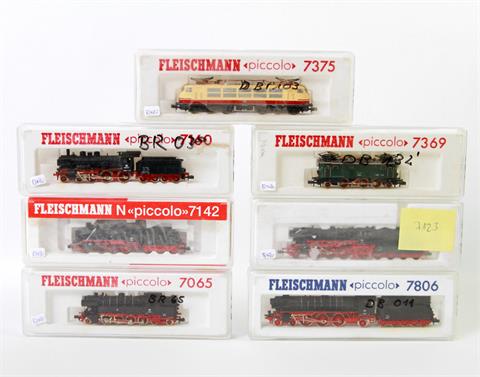 FLEISCHMANN "piccolo" Konvolut von 7 Lokomotiven 7142, 7123, 7369, 7160, 7375, 7065 und 7806, Spur N.