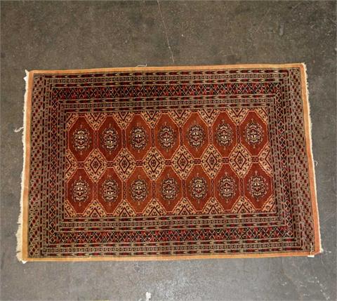 Orientteppich. PAKISTAN, um 1970/75, 186x129