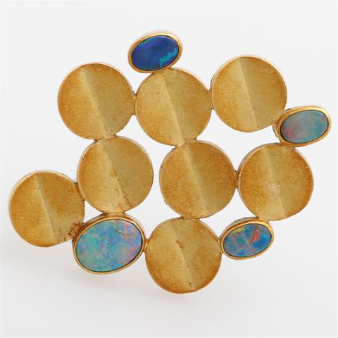 Brosche, bes. mit vier ovalen Opalen