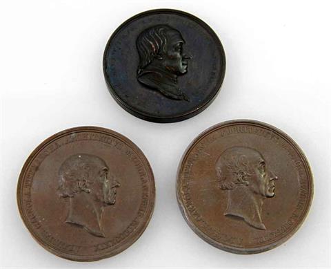 Medaillen - Italien/Mailand, Konvolut: Bronzemedaille 1818 von Putinati auf den Dom zu Mailand, Wurzbach 3040,