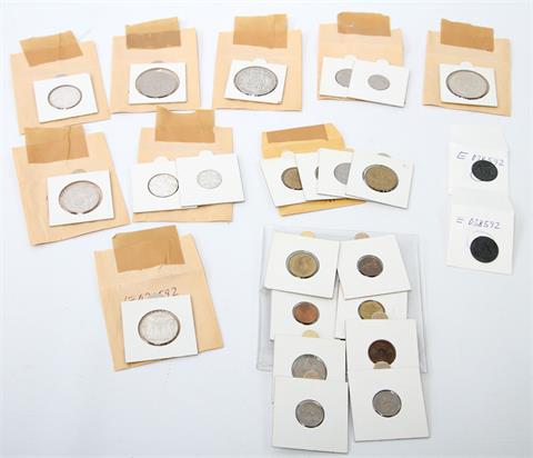 Danzig - Spektakuläres Konvolut mit 20 Münzen aus allen 3 Danziger Münzserien, von 1 Pfennig bis 10 Gulden + Notgeld,