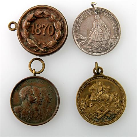 Medaillen - Konvolut: 4 Stück, u.a. mit Motiven EK 1870 und weiteres,