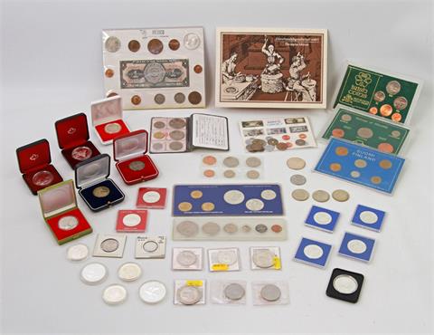 Alle Welt - Kleiner Fundgrubenkarton mit diversen Münzen,