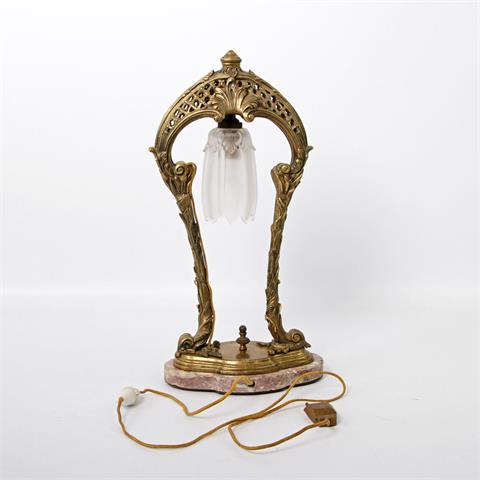 Dekorative Tischlampe, wohl Frankreich um 1900, elektrifziert.