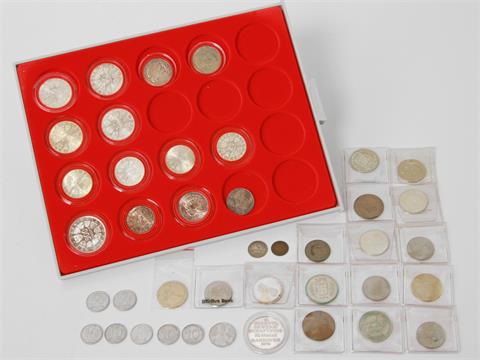 BRD/Schweiz/Österreich, diverse Münzen, darunter 1 x 500 Schilling, 4 x 50 Schilling, 2 x Half Dollar, etc.
