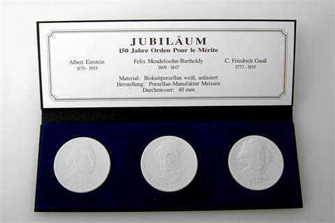Medaillen: Meissen, Konvolut: 3 x 150 Jahre Orden Pour le Mérite, 1 x Einstein, 1 x Mendelssohn-Bartholdy, 1 x Gauß,
