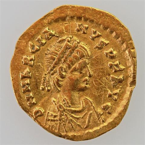 Oströmisches Reich / Marcianus (450 - 457) - Tremissis, Konstantinopel, Büste nach rechts - D N MARCIA-NUS P F AVG / Victoria
