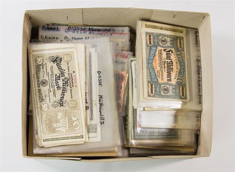 Notgeldscheine - 1 Karton mit ca. 400 Stück, vorwiegend aus der Zeit der Weimarer Republik um 1920 aber auch frühere und