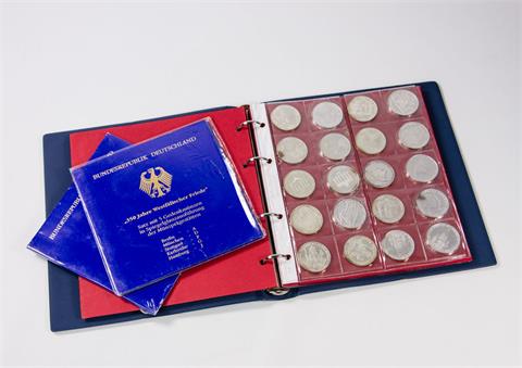 Bundesrepublik - ca. 800 DEM nominal in 5er und 10er Gedenkprägungen (meist Silbermünzen),