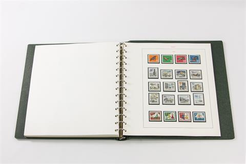 Briefmarken - Berlin 1948/1971. Sammlung in beiden Erhaltungsformen nicht ganz komplett, gesammelt im Safe-Ringbinder. Der