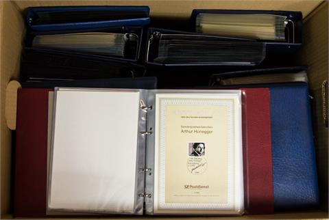 Briefmarken - Bund ETB Sammlung in 12 sauberen ETB Albenjahrgänge 1996-2007. Dazu weitere 8 Briefe Alben mit ETB + FDC. Super