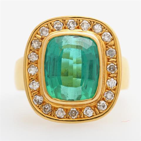 Damenring besetzt mit einem sehr feinen grün-blauen Turmalin, 20 Diamanten zus. ca. 0,3ct, Feines Weiß-Weiß/ SI-PI.